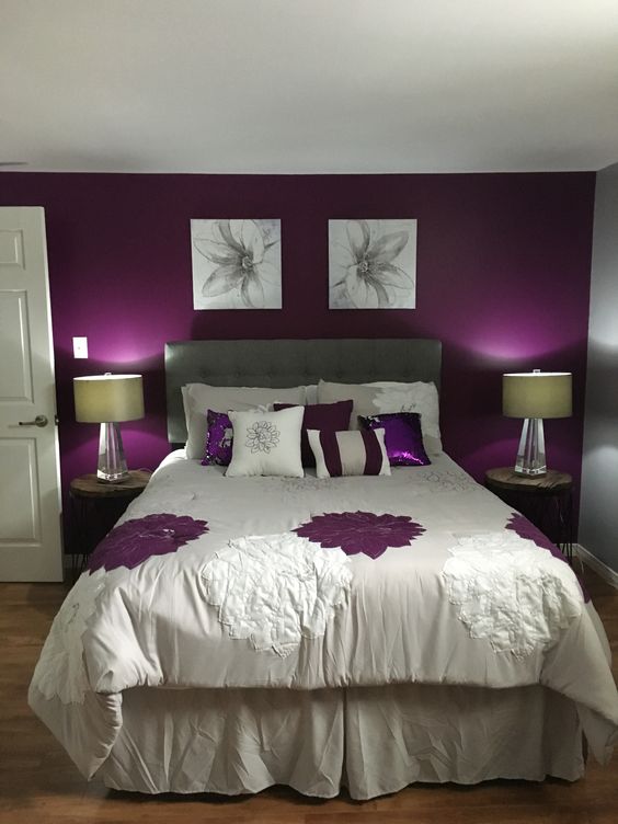 Chambre parentale magenta foncé